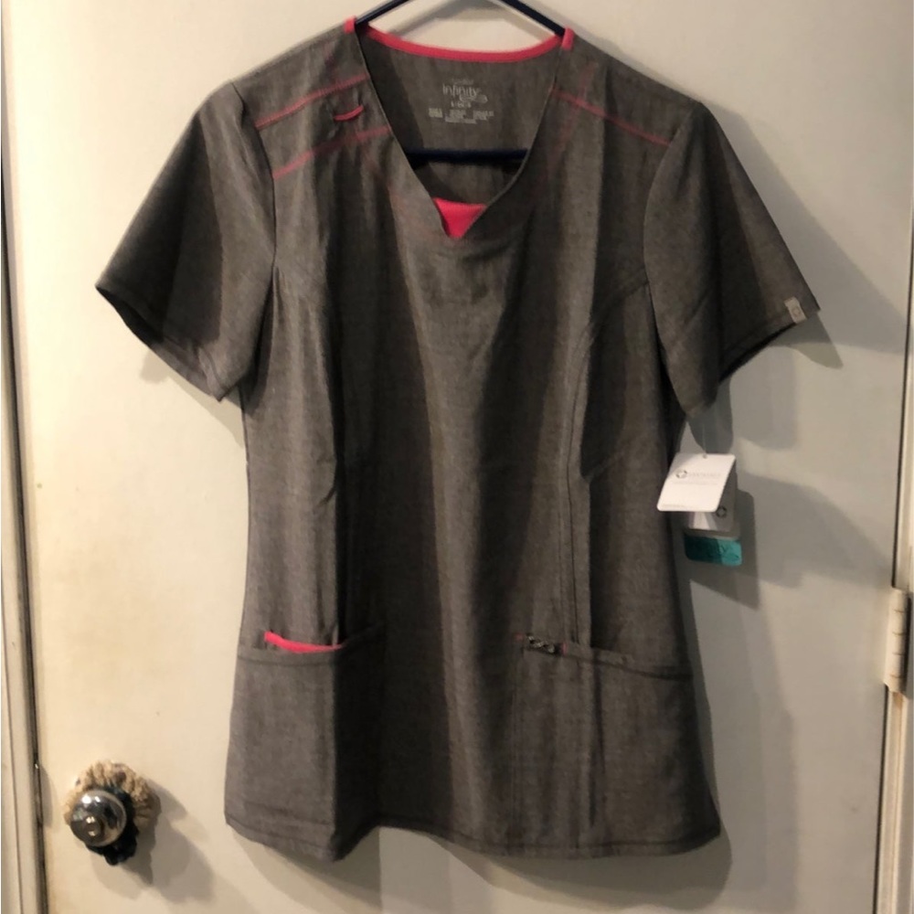 Cherokee Infinity Scrub top - Picture 6 of 11